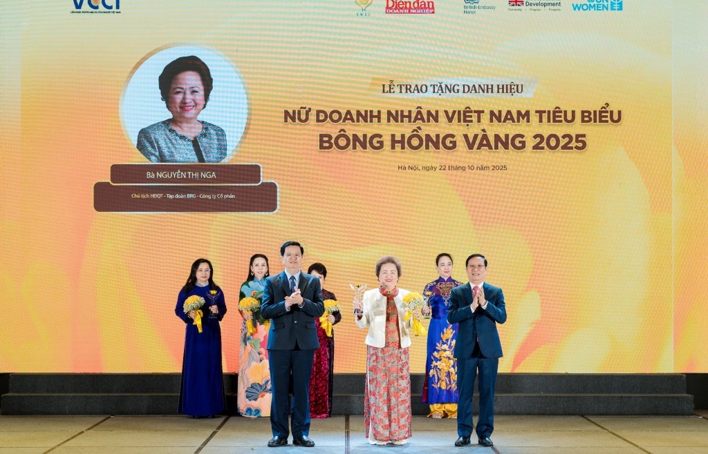 Sáu lần được vinh danh “Bông Hồng Vàng” - Dấu ấn tỏa sáng của Madame Nguyễn Thị Nga
