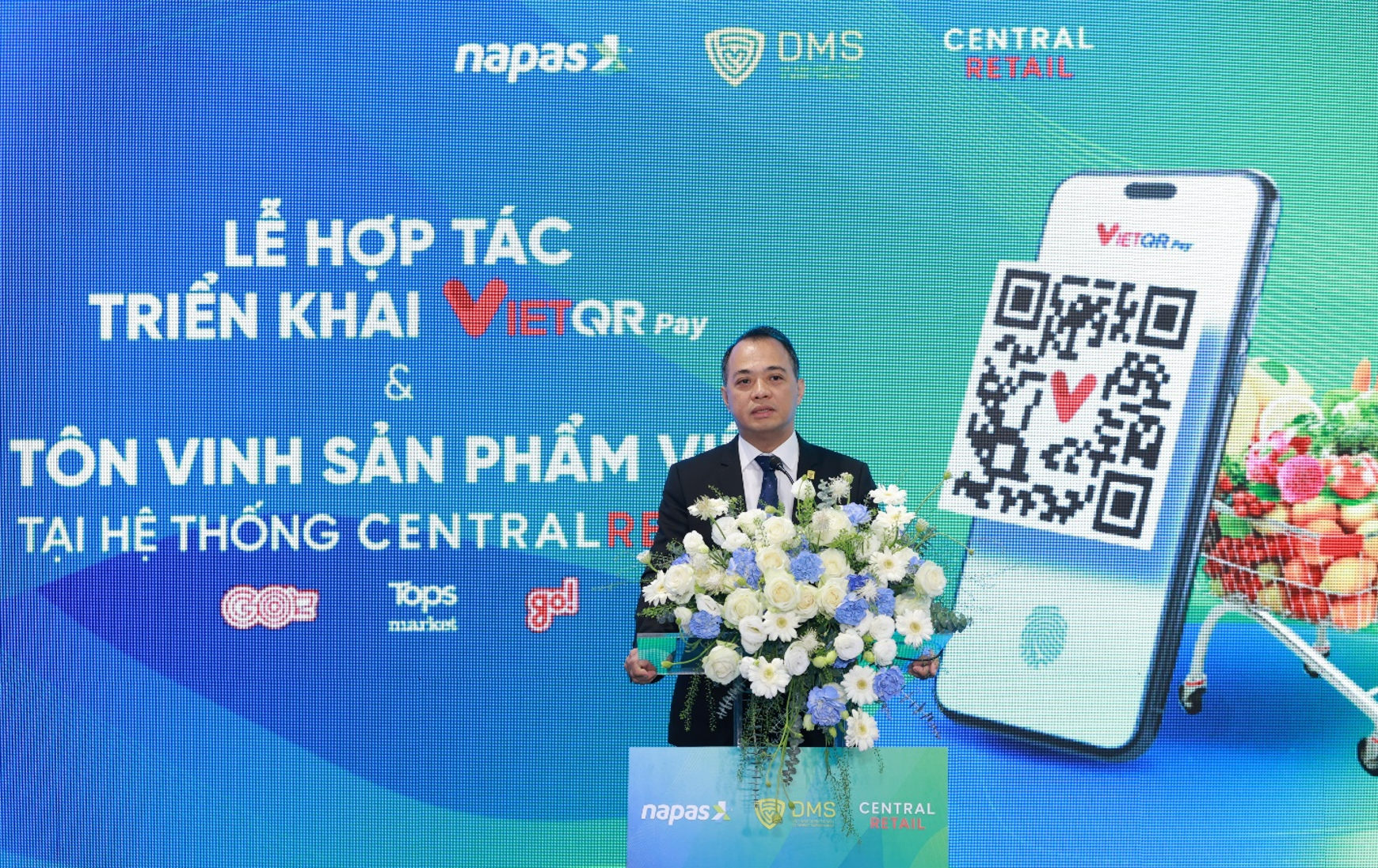 Ông Nguyễn Đăng Hùng – Phó Tổng Giám đốc NAPAS phát biểu tại sự kiện Lễ hợp tác triển khai VIETQRPay giữa NAPAS và tập đoàn Central Retail Việt Nam Ông Nguyễn Đăng Hùng – Phó Tổng Giám đốc NAPAS phát biểu tại sự kiện Lễ hợp tác triển khai VIETQRPay giữa NAPAS và tập đoàn Central Retail Việt Nam