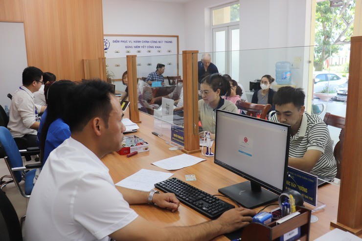“Chiếc chìa khóa vàng” cho tái thiết mô hình quản trị đô thị “Chiếc chìa khóa vàng” cho tái thiết mô hình quản trị đô thị