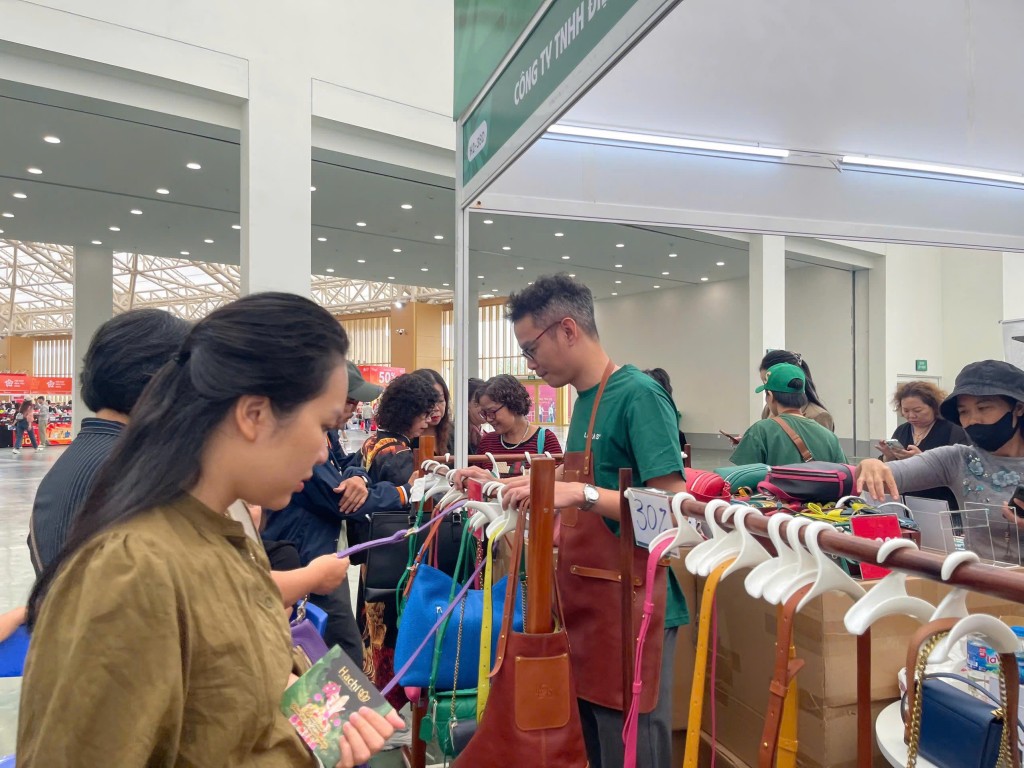 Quy tắc xuất xứ: “Tấm hộ chiếu” nâng vị thế hàng hóa Việt Quy tắc xuất xứ: “Tấm hộ chiếu” nâng vị thế hàng hóa Việt