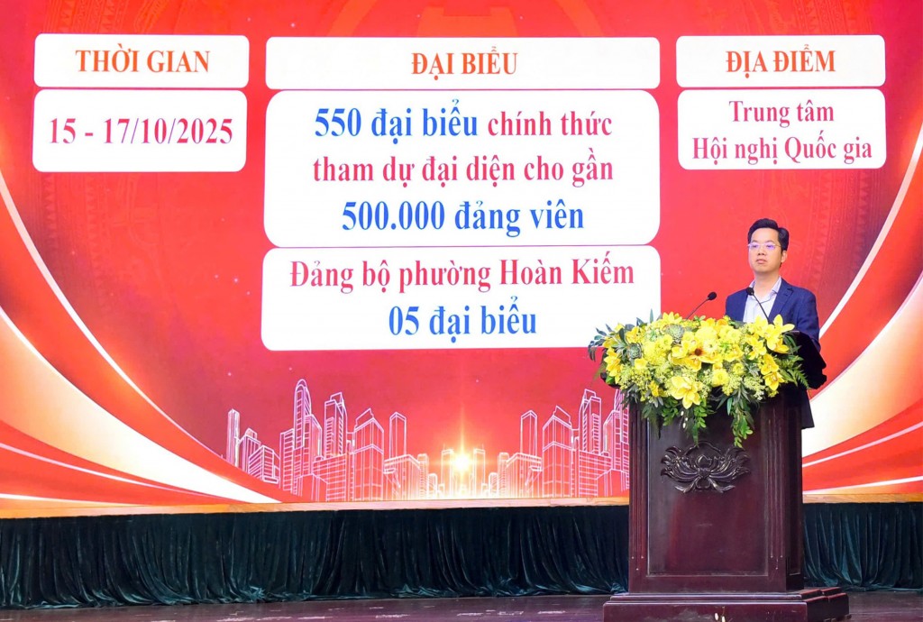 Uỷ viên Ban Thường vụ Thành uỷ, Bí thư Đảng uỷ, Chủ tịch HĐND phường Hoàn Kiếm Vũ Đăng Định thông báo nhanh kết quả Đại hội Đảng bộ TP Hà Nội lần thứ XVIII, nhiệm kỳ 2025 – 2030