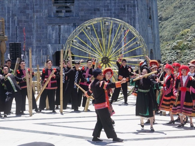 Xây dựng Festival sông Hồng thành thương hiệu của Lào Cai