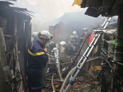 Xảy ra cháy nhà dân ở phường Tây Mỗ khiến 1 người tử vong