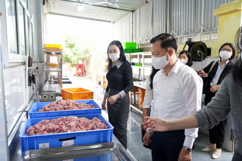 Chủ động đầu tư trang thiết bị hiện đại tổ chức bán trú