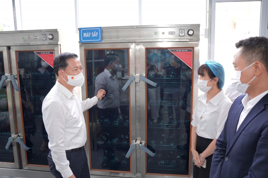 Chủ động đầu tư trang thiết bị hiện đại tổ chức bán trú