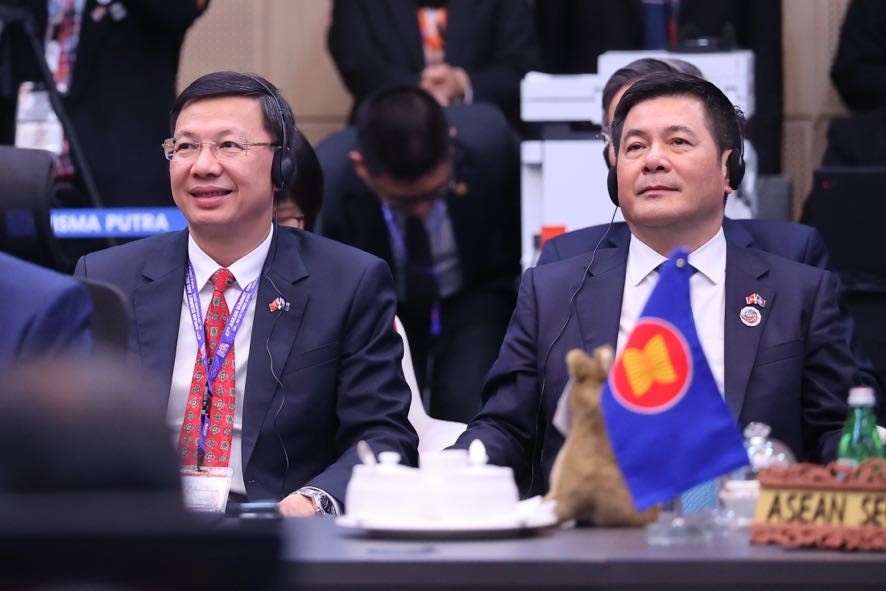 Các đại biểu tham dự Hội nghị - Ảnh: VGP/Nhật Bắc Các đại biểu tham dự Hội nghị - Ảnh: VGP/Nhật Bắc