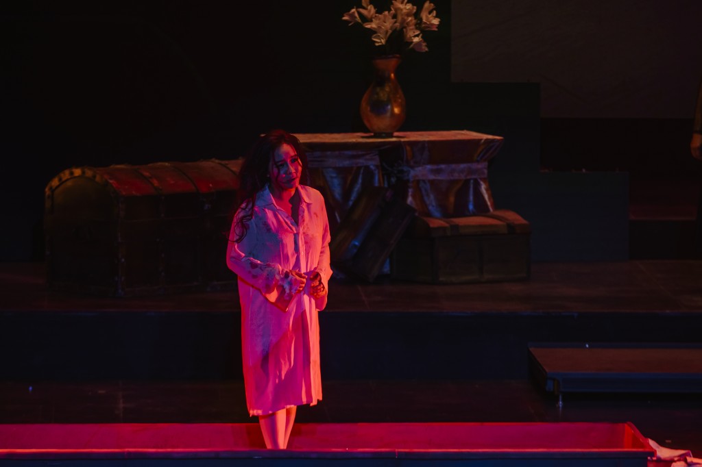 Khán giả Thủ đô “hòa mình” vào dòng chảy cảm xúc mãnh liệt của La Traviata Khán giả Thủ đô “hòa mình” vào dòng chảy cảm xúc mãnh liệt của La Traviata