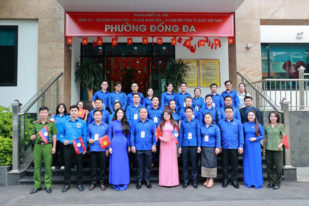 Thắt chặt tình hữu nghị Việt – Lào qua nhịp cầu tuổi trẻ Thắt chặt tình hữu nghị Việt – Lào qua nhịp cầu tuổi trẻ