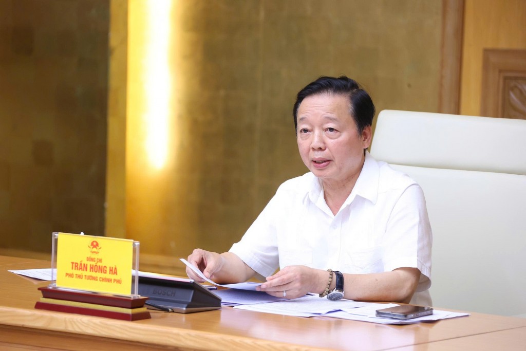 Phó Thủ tướng nhấn mạnh, hiện công tác phòng, chống khai thác IUU đang bước vào giai đoạn cao điểm - Ảnh: VGP/Minh Khôi