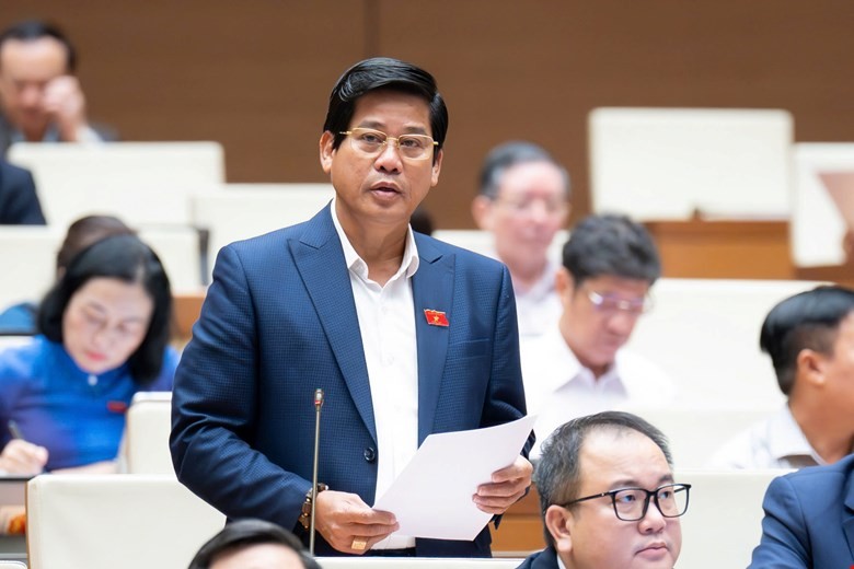 Kiến nghị sớm có chính sách đãi ngộ thỏa đáng cho cán bộ, công