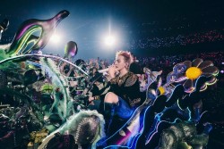 Vì sao nên ít nhất một lần đến sân khấu của G-DRAGON world tour?