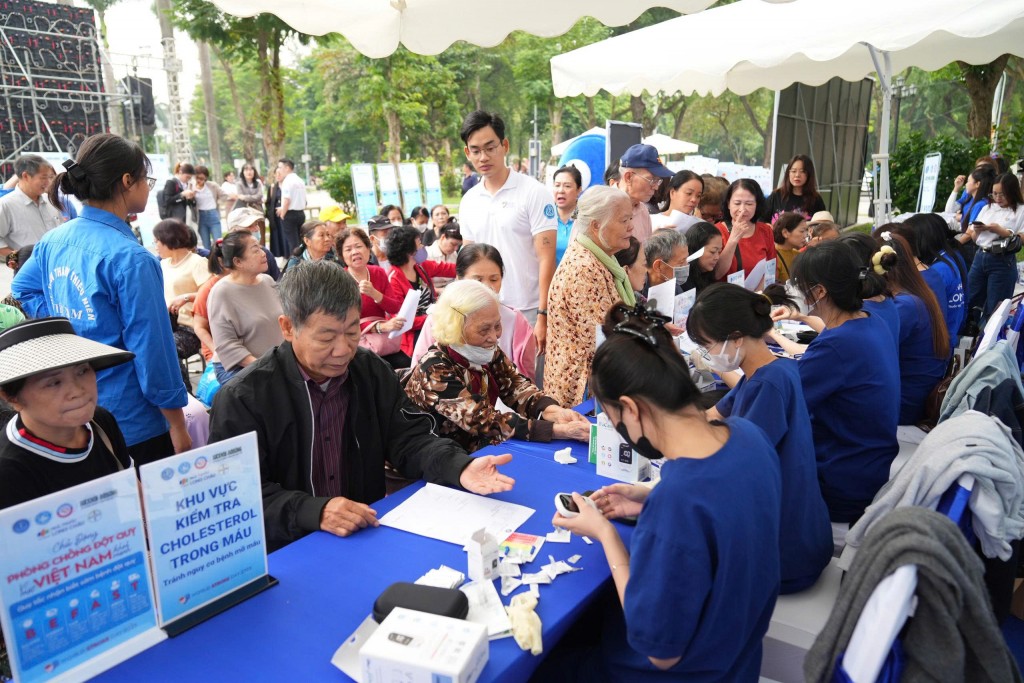 Chương trình hợp tác đa bên hướng tới chiến lược quốc gia: Nâng cao hiệu quả phòng và quản lý đột quỵ, vì một Việt Nam khỏe mạnh.