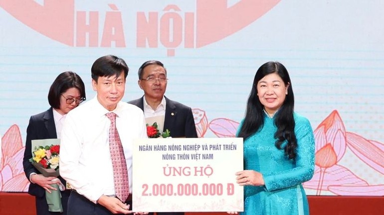 Ủy ban Mặt trận Tổ quốc Việt Nam thành phố Hà Nội tiếp nhận ủng hộ và đăng ký ủng hộ Quỹ “Vì người nghèo” năm 2024 Ủy ban Mặt trận Tổ quốc Việt Nam thành phố Hà Nội tiếp nhận ủng hộ và đăng ký ủng hộ Quỹ “Vì người nghèo” năm 2024
