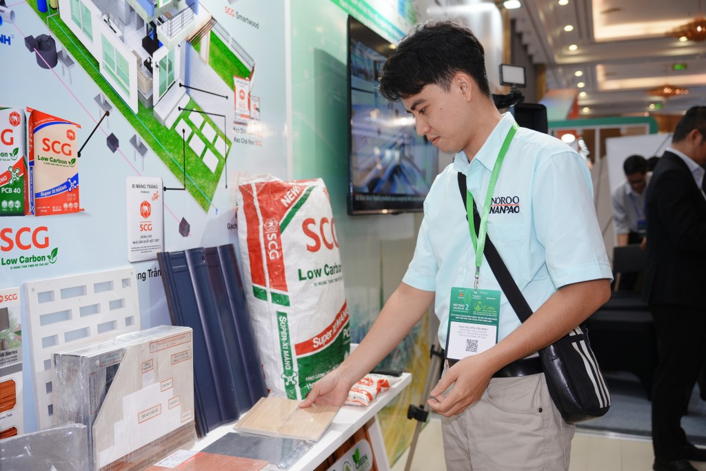 Khu trưng bày các sản phẩm vật liệu xanh của Tập đoàn SCG và các đối tác - Công ty Xi măng - Vật liệu Xây dựng SCG Việt Nam, Nhựa Bình Minh, Prime Group tại Triển lãm Tuần lễ Công trình xanh và Giao thông xanh 2025.