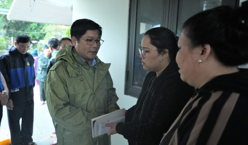 Phó Chủ tịch UBND TP Huế Nguyễn Chí Tài gửi lời chia buồn sâu sắc và động viên gia đình vượt qua nỗi đau, sớm ổn định cuộc sống Phó Chủ tịch UBND TP Huế Nguyễn Chí Tài gửi lời chia buồn sâu sắc và động viên gia đình vượt qua nỗi đau, sớm ổn định cuộc sống