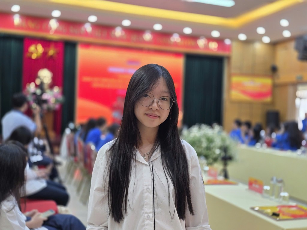 Nguyễn Vũ Phương Linh, học sinh Trường THPT Việt Đức cho rằng, đổi mới sáng tạo không chỉ là một khẩu hiệu, mà là chìa khóa để thanh niên khẳng định năng lực trong thời đại mới.
