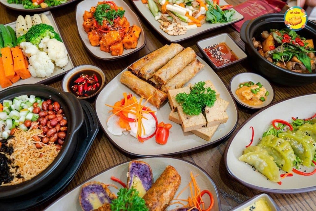 Theo Đạt, các bạn trẻ đừng ăn chay theo trend, muốn ăn chay thường xuyên thì cần tìm hiểu kỹ về phương pháp ăn này