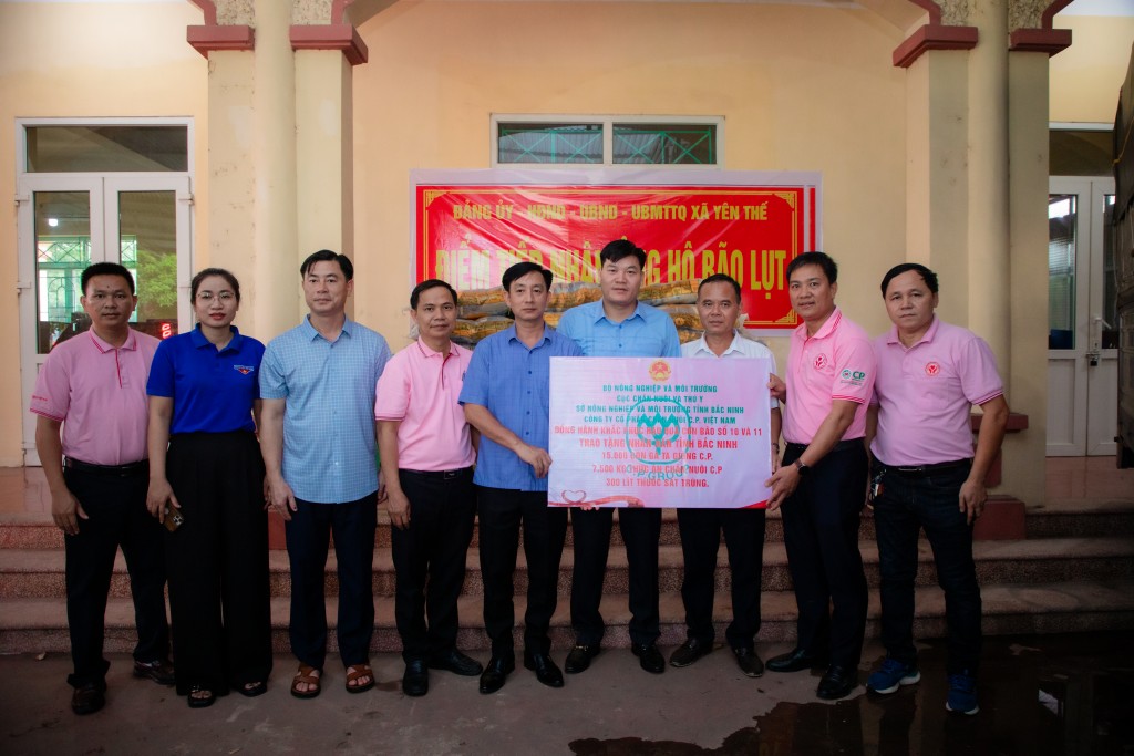 C.P. Việt Nam chung tay hướng về đồng bào vùng lũ