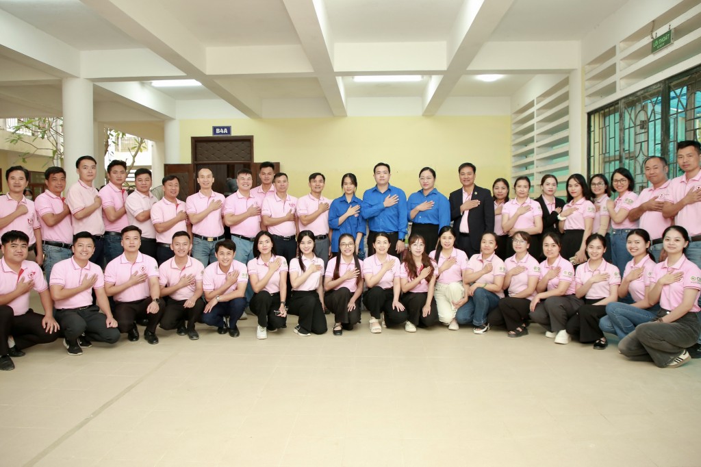 C.P. Việt Nam chung tay hướng về đồng bào vùng lũ