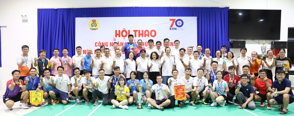 Người lao động hào hứng tham gia Hội thao CNVCLĐ do Công đoàn và  Chuyên môn Nhà máy Nhiệt điện Vĩnh Tân 4 tổ chức