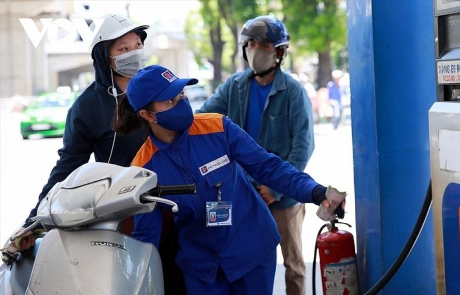 Giá xăng dầu đồng loạt tăng