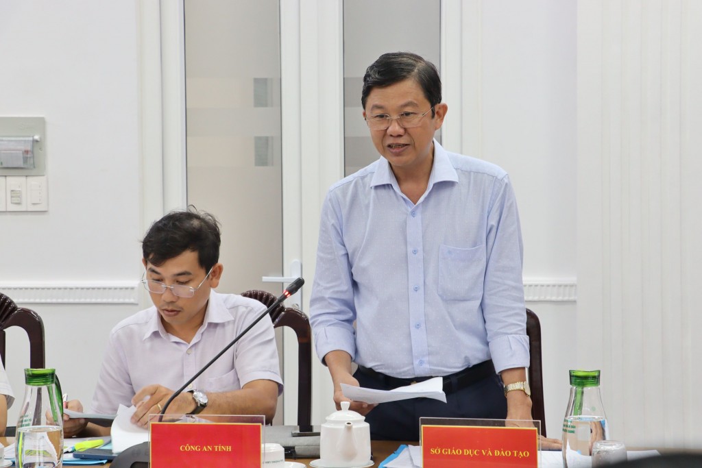 Phó Giám đốc Sở Giáo dục và Đào tạo Thiều Văn Nam phát biểu tại buổi làm việc (ảnh: Như Ngọc)