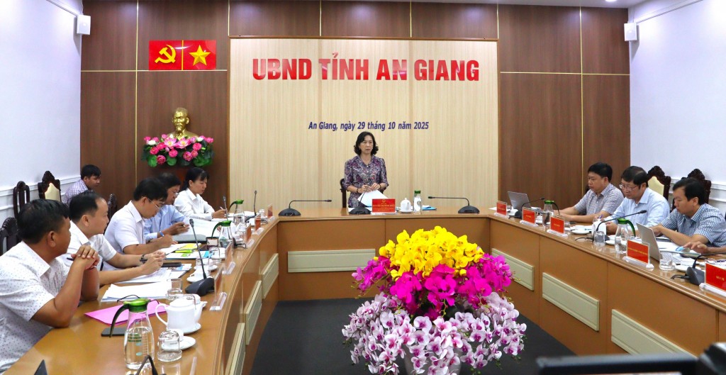 Quang cảnh buổi làm việc (ảnh: Như Ngọc)