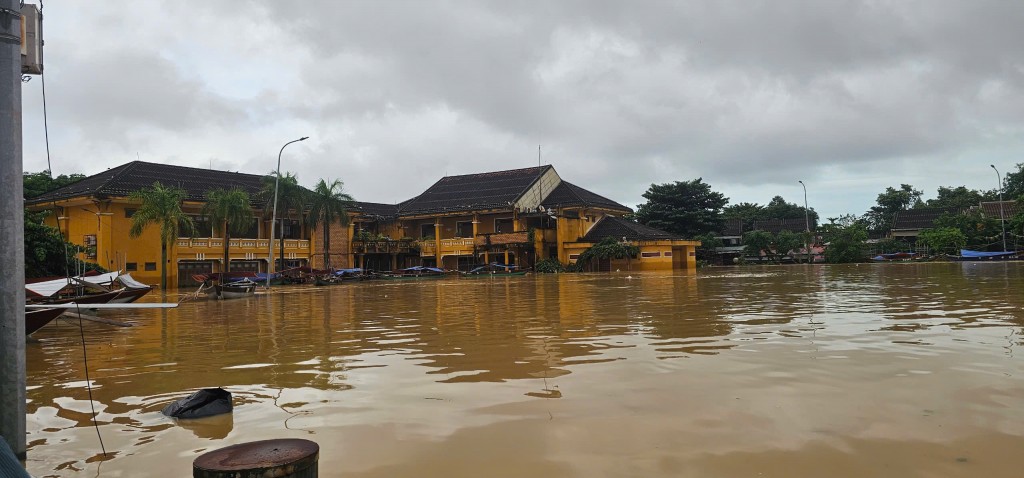 Những hình ảnh ngập lụt lịch sử tại phố cổ Hội An