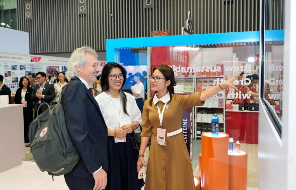 Khai phá tiềm năng tăng trưởng bền vững của ngành cà phê uống liền Việt Nam