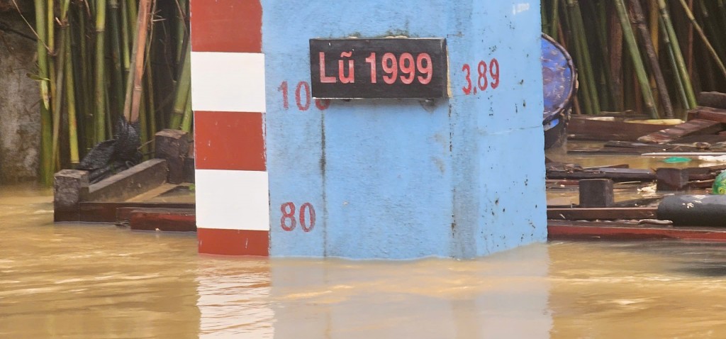 Những hình ảnh ngập lụt lịch sử tại phố cổ Hội An