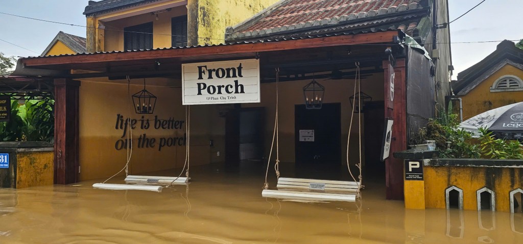 Những hình ảnh ngập lụt lịch sử tại phố cổ Hội An