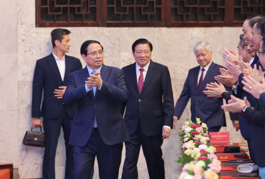 Thủ tướng Phạm Minh Chính và các đồng lãnh đạo Đảng, Nhà nước, Mặt trận Tổ quốc dự Lễ trao Giải báo chí toàn quốc phòng, chống tham nhũng, lãng phí, tiêu cực lần thứ V, năm 2024-2025 - Ảnh: VGP/Nhật Bắc