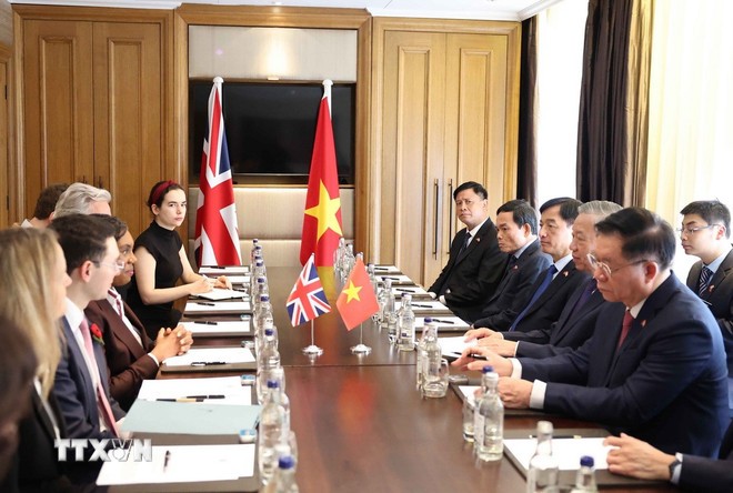 Tổng Bí thư Tô Lâm tiếp Nghị sỹ Kemi Badenoch, Chủ tịch Đảng Bảo thủ của Anh. (Ảnh: Thống Nhất/TTXVN)