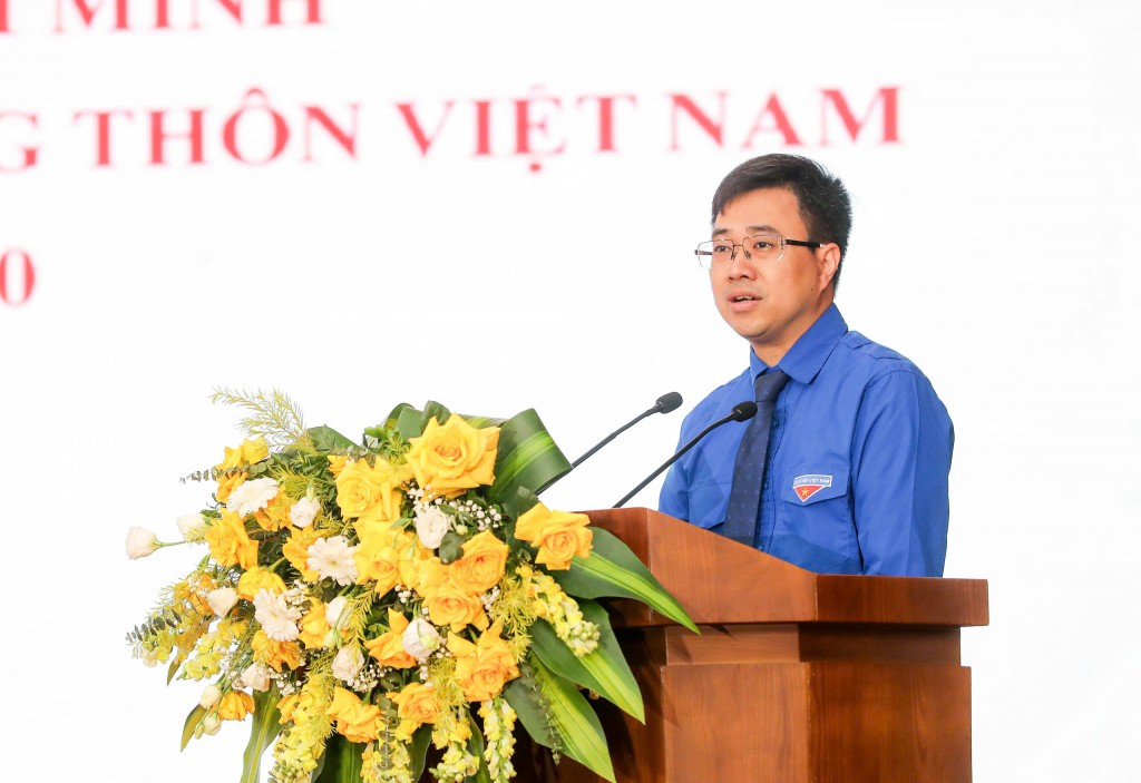 Bùi Hoàng Tùng, Ủy viên Ban Chấp hành Trung ương Đảng ủy Chính phủ, Bí thư Đoàn Thanh niên Chính phủ.