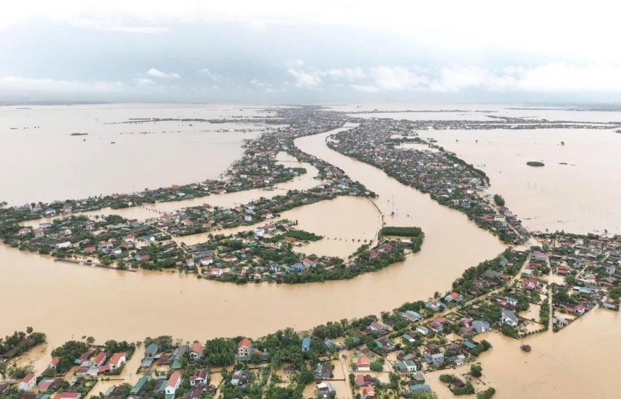 Khẩn trương khắc phục hậu quả mưa lũ, sớm ổn định đời sống Nhân dân