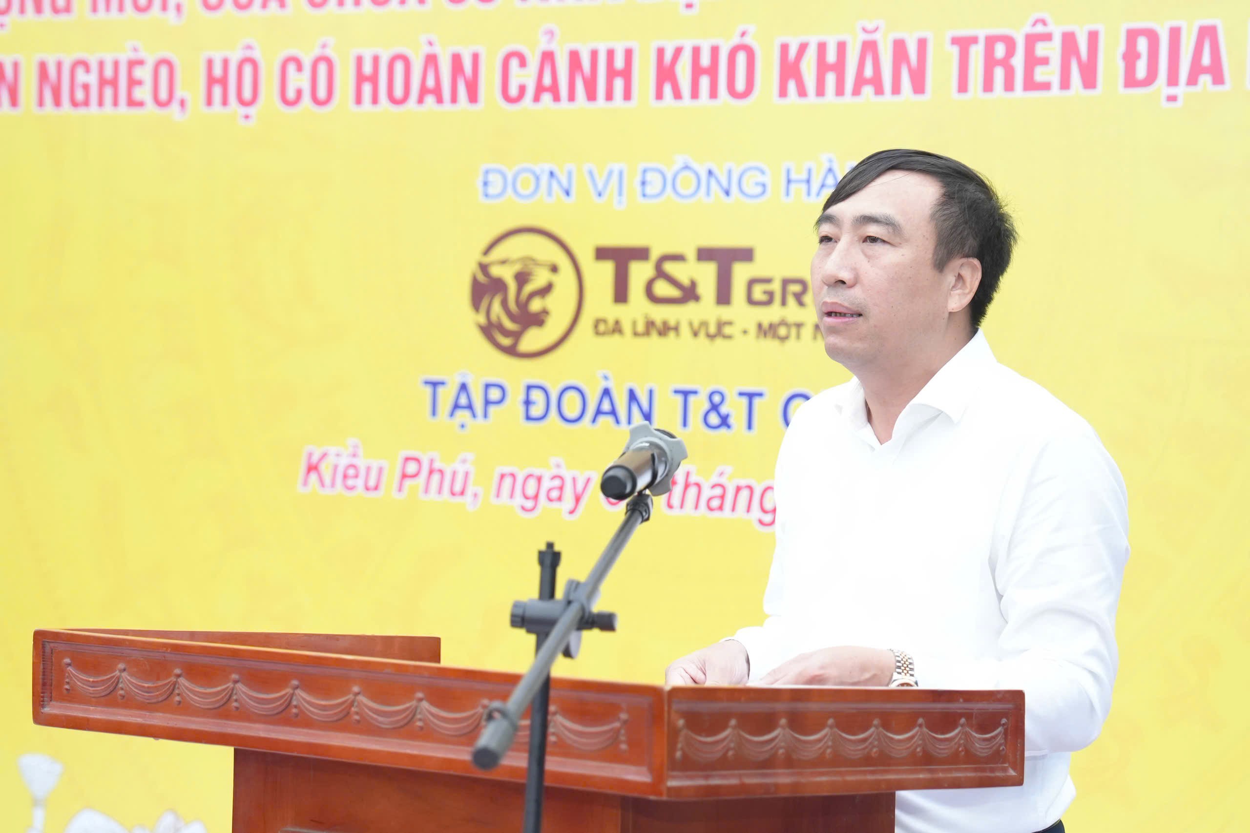 Bí thư Đảng ủy, Chủ tịch HĐND xã Kiều Phú Phạm Quang Tuấn