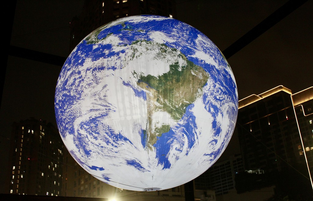 “Trái đất” khi nhìn gần