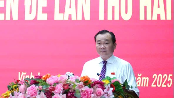 Chủ tịch HĐND tỉnh Vĩnh Long
