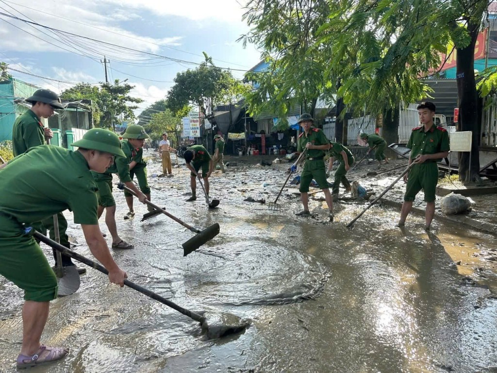 Với tinh thần nước rút đến đâu vệ sinh đến đó 