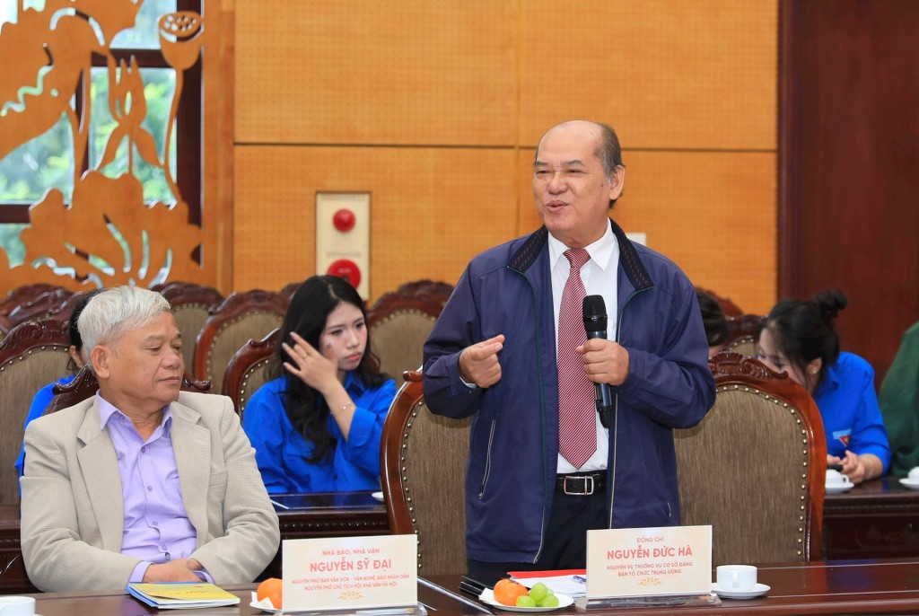 Nguyên Vụ trưởng Vụ Tổ chức cơ sở Đảng (Ban Tổ chức Trung ương) Nguyễn Đức Hà phát biểu tại toạ đàm