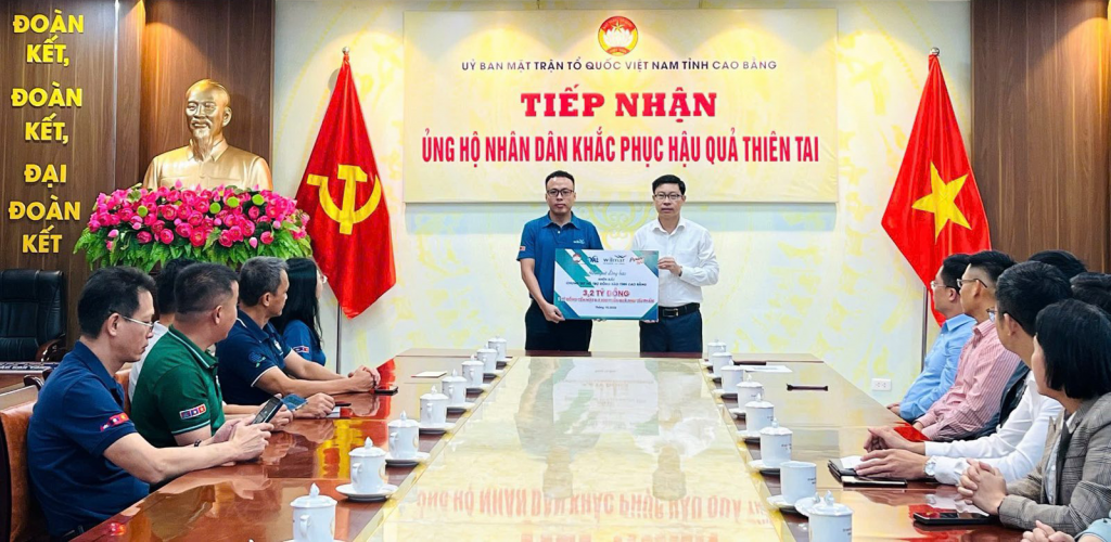 Chương trình “Hướng về đồng bào miền Bắc” trao tặng 10 tỷ đồng gồm hiện kim và hiện vật cho người dân tại các tỉnh Cao Bằng, Lạng Sơn, Thái Nguyên và Bắc Ninh (1)