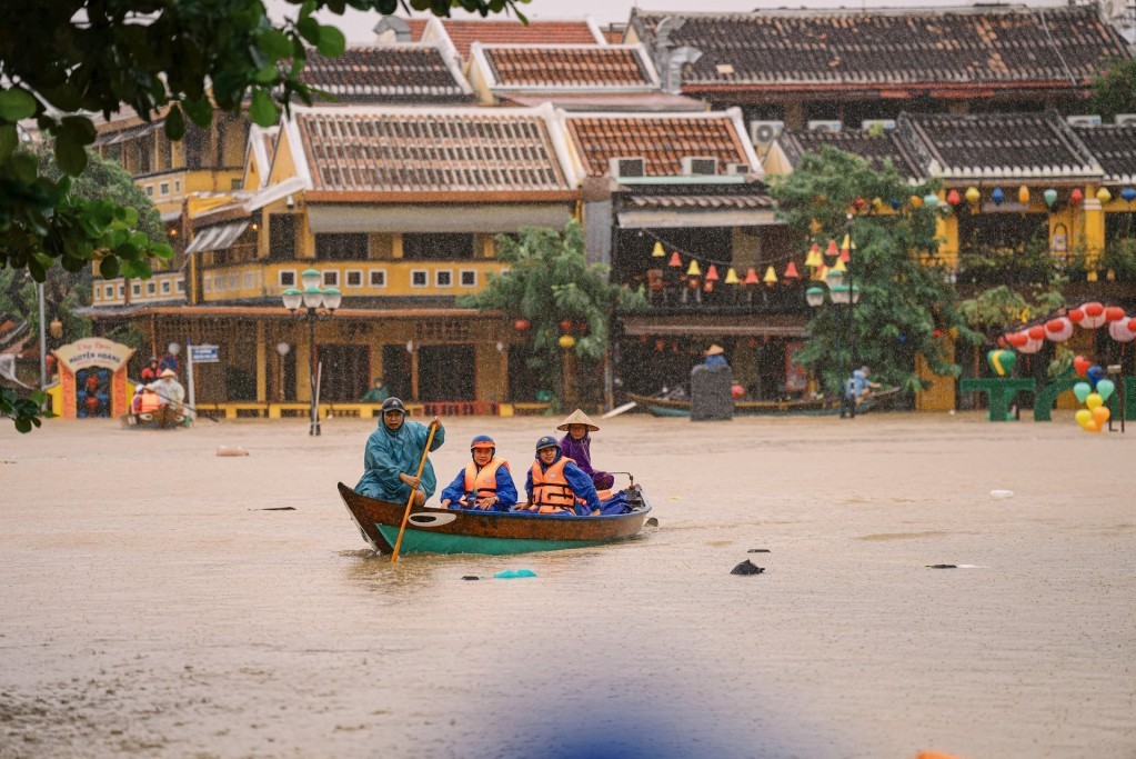 Bí thư Thành uỷ Hà Nội gửi thư thăm hỏi, hỗ trợ Nhân dân 3 tỉnh, TP bị thiệt hại do mưa lũ