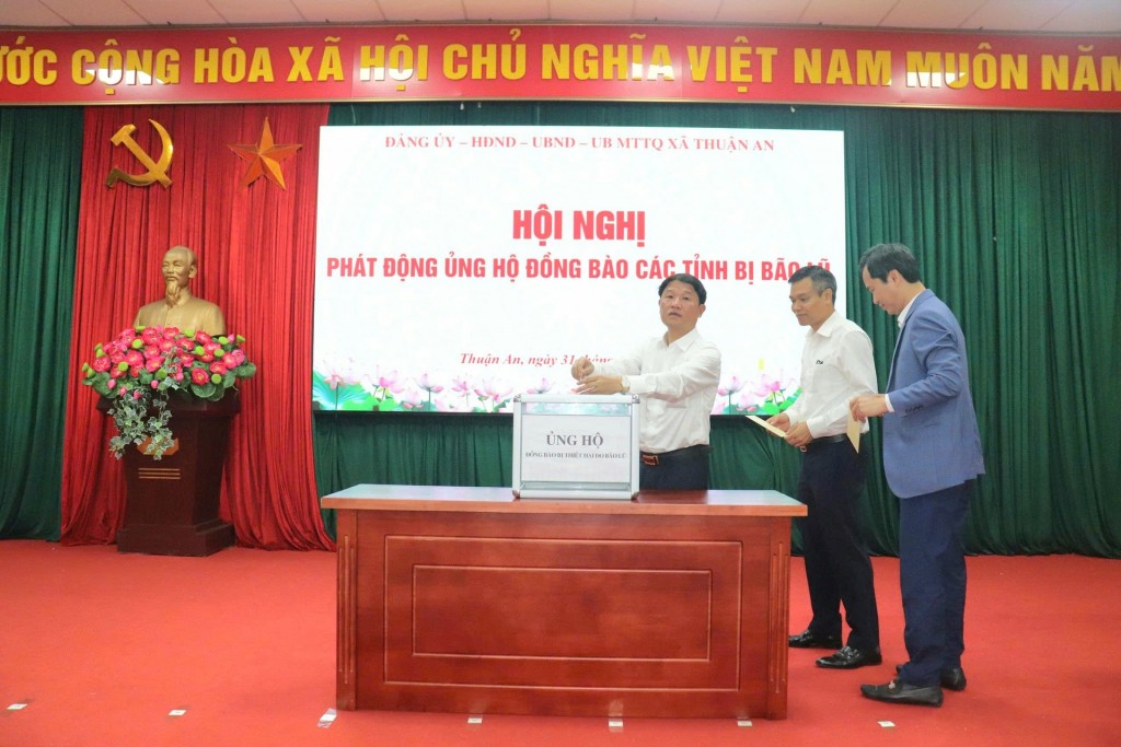 Xã Thuận An phát động ủng hộ nhân dân các tỉnh bị thiệt hại do mưa bão Xã Thuận An phát động ủng hộ nhân dân các tỉnh bị thiệt hại do mưa bão