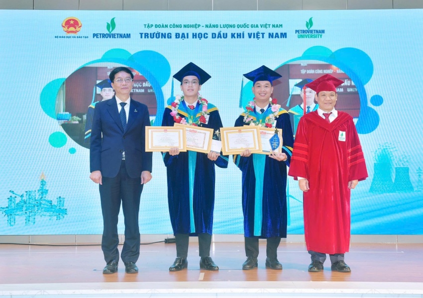 PVU long trọng tổ chức Lễ khai giảng năm học mới 2025-2026 và trao bằng tốt nghiệp 2025