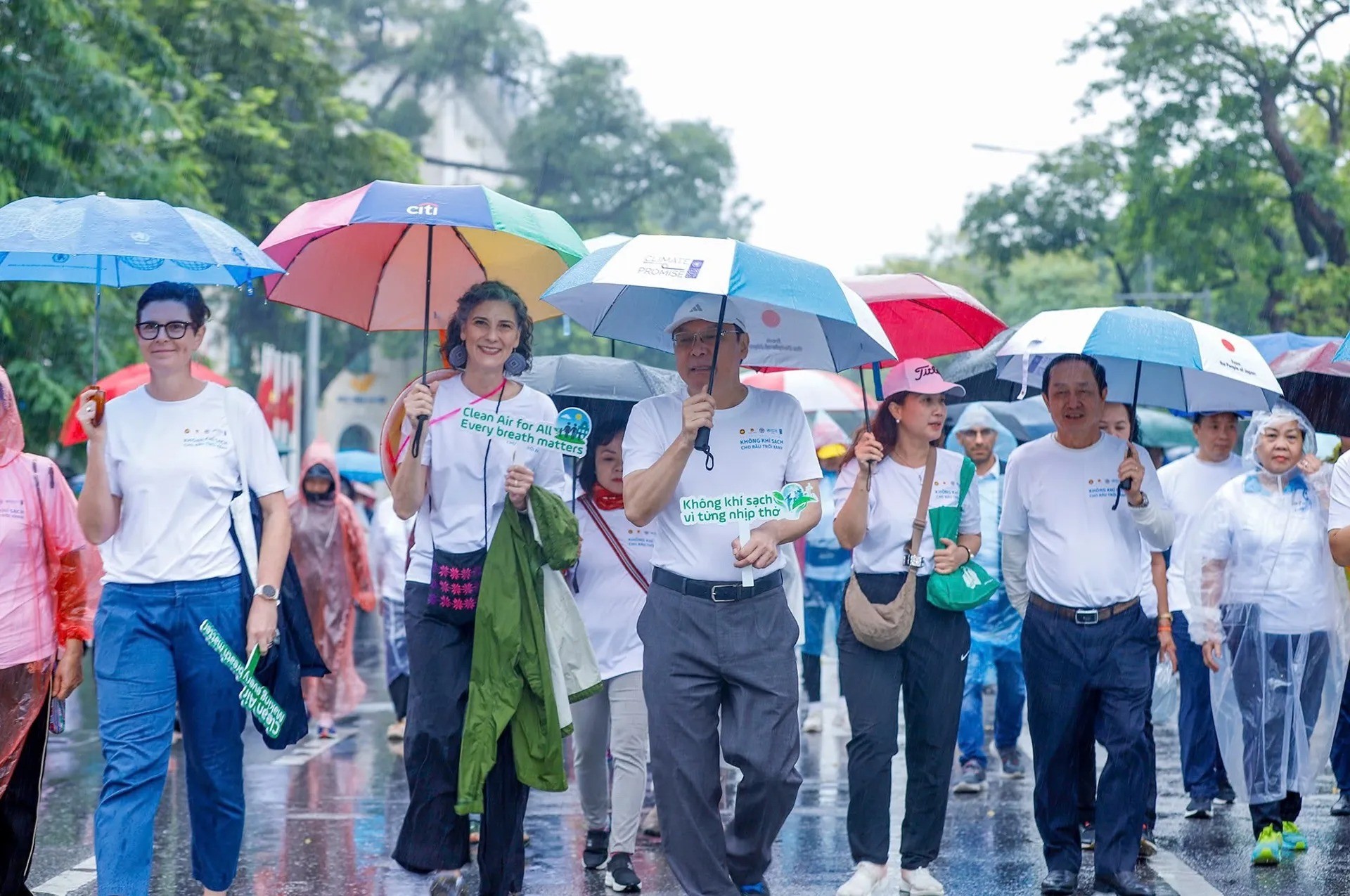 Chung tay vì bầu trời xanh Việt Nam Chung tay vì bầu trời xanh Việt Nam