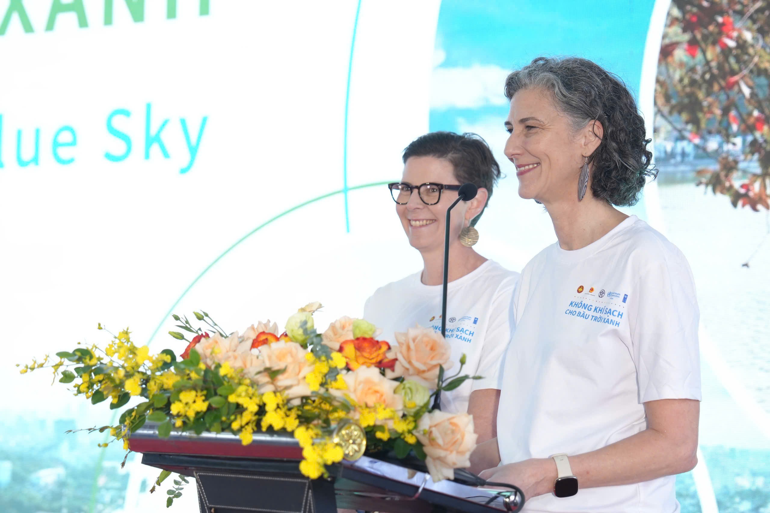 bà Ramla Khalidi, Trưởng Đại diện thường trú UNDP và bà Angela Pratt, Trưởng đại diện WHO tại Việt Nam bà Ramla Khalidi, Trưởng Đại diện thường trú UNDP và bà Angela Pratt, Trưởng đại diện WHO tại Việt Nam