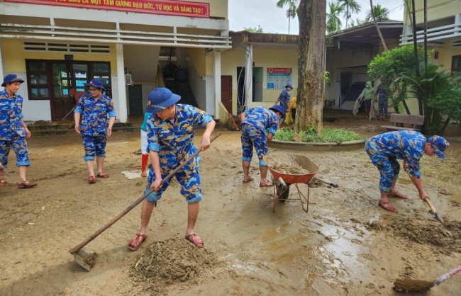 Người lính Hải quân, điểm tựa vững chắc của Nhân dân trong gian khó