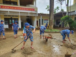 Người lính Hải quân, điểm tựa vững chắc của Nhân dân trong gian khó