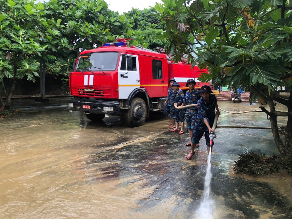 Vùng 3 Hải quân cho biết sẽ đóng quân tại chỗ để giúp dân sau lũ Vùng 3 Hải quân cho biết sẽ đóng quân tại chỗ để giúp dân sau lũ