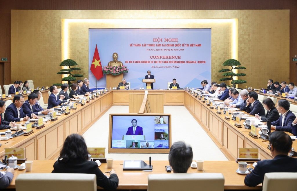 Đưa Trung tâm tài chính quốc tế tại Việt Nam hoạt động ngay trong tháng 11